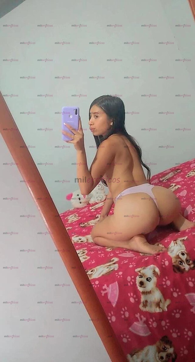 FOTOS DE GUAPA Y SENSUAL MORENITA QUIERE COMPLACERTE Y DISFRUTAR AL MÁXIMO PAPI ESCRÍBEME