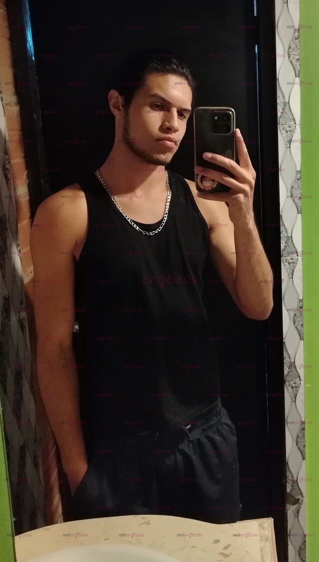 FOTOS DE FLACO APASIONADO CON GANAS DE CONSENTIRLAS !!SOLO DOMICILIOS!!