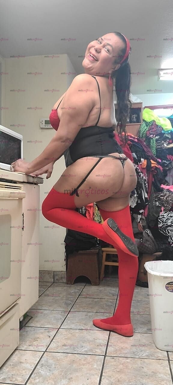 FOTOS DE MUJER TRANS MADURA CUERPAZO Y TETAS REALES RICAS DISPONIBLE SOLO PARA HOMBRES