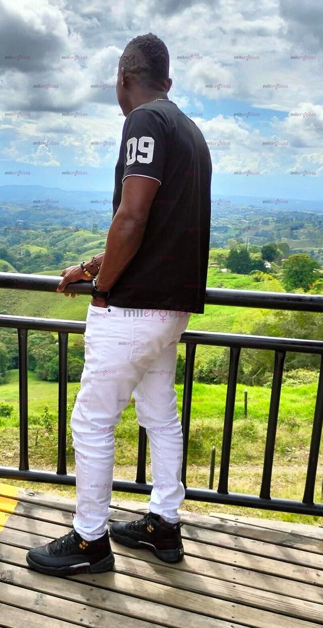 FOTOS DE NEGRO VERGON DESTROZA CULO SIEMPRE CALIENTE