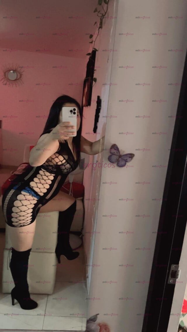 FOTOS DE MONSE...RICA Y HERMOSA JOVENCITA TORNEADITA CON UNA RICA COLITA APRETADITA BB