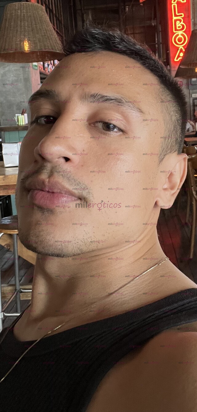 FOTOS DE CAMILO CALIENTE VERGON Y NALGON MORBOSO COLOMBIANO MASCULINO DE VISITA