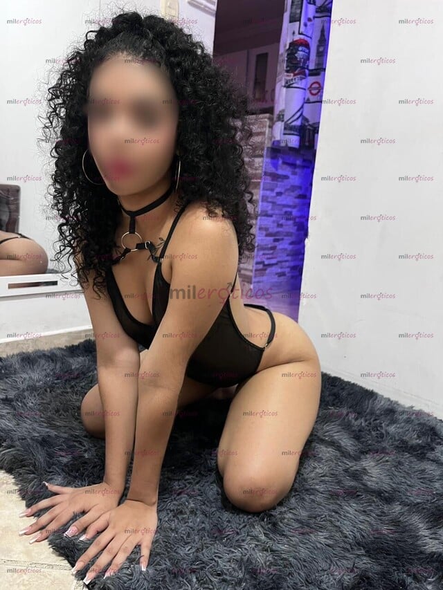 FOTOS DE HERMOSA FLACA DE 19 AÑOS ARDIENTE CUERPO NATURAL VAGINA ESTRECHITA