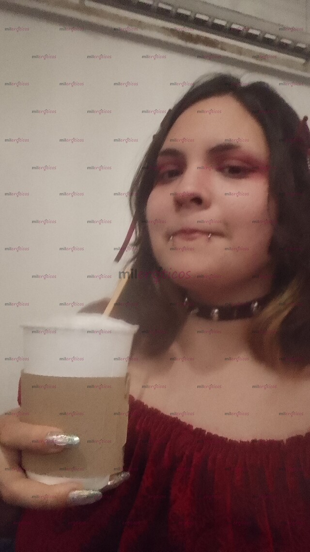 FOTOS DE HOLA, DADDY, ¿QUIERES UNA CONEJITA REBOTANDO SOBRE TÍ?