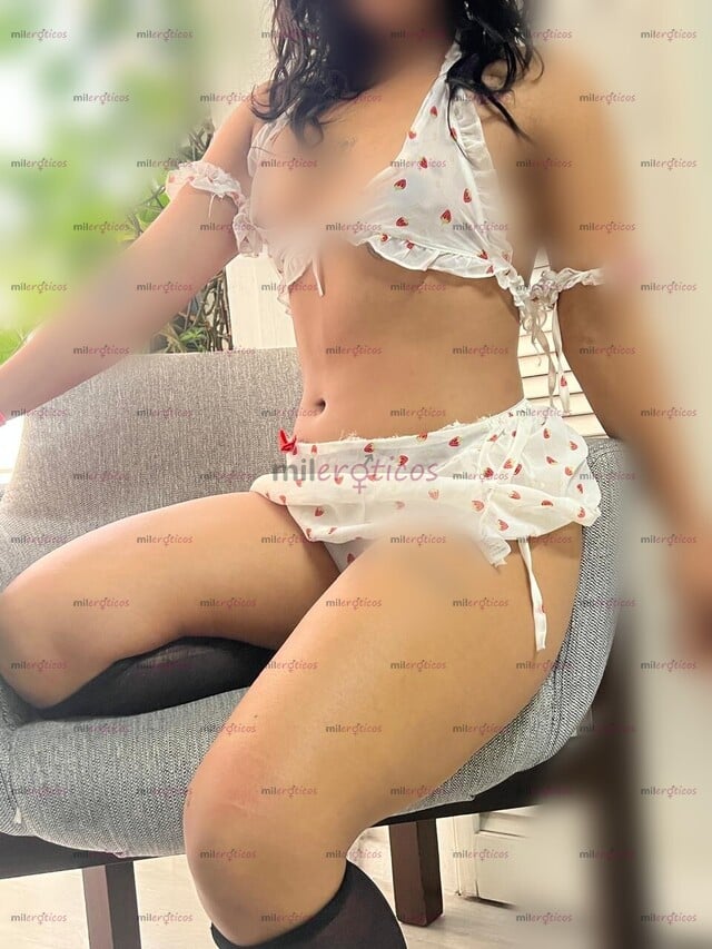 FOTOS DE PEQUEÑITA HERMOSA SÚPER DELICIOSA DISPUESTA A COMPLACER