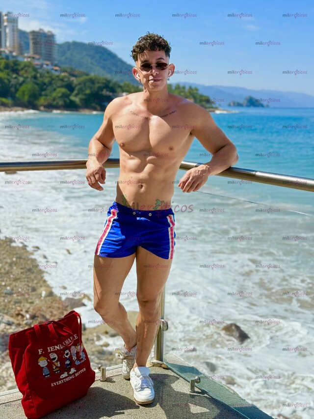 FOTOS DE LECHERO DOTADO, FULL ERECCION CON LUGAR PRIVADO EN ZONA ROMANTICA