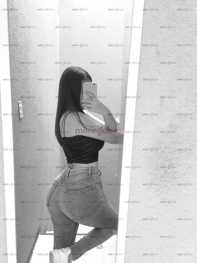 FOTOS DE HOLA, AMOR SOY MÍA MUÑEQUITA JUGUETONA DE 20 AÑOS