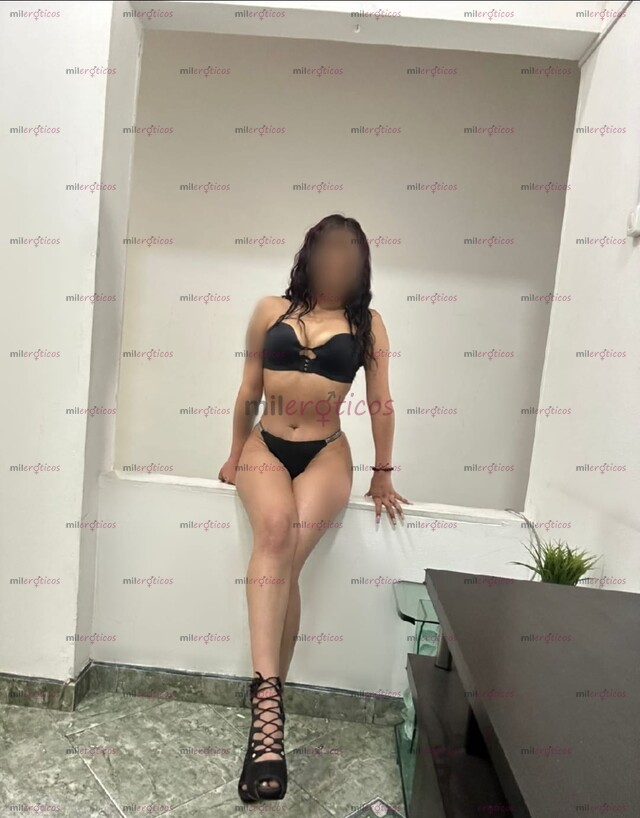 FOTOS DE VANESSA HERMOSA SEXI Y MUY CALIENTE LLEGÓ A BOSA