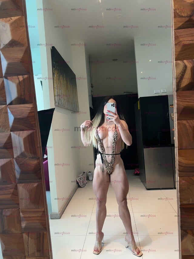 FOTOS DE FLAKITA FITNES BIENCALIENTE HAGO ANAL Y MEMUEVO MUY RICO