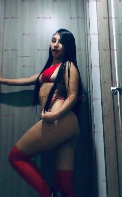 FOTOS DE HOLA SOY XIOMI DE 18 AÑOS SUMISA Y ME PUEDEN HACER LO QUIERA .