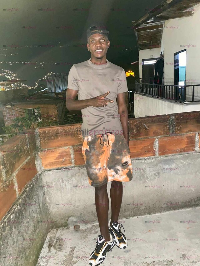 FOTOS DE NEGRO VERGO 24CM ACTIVO SIEMPRE 24 7 Y MIDO 1:90 SOY GRANDE LECHERO DOMINA