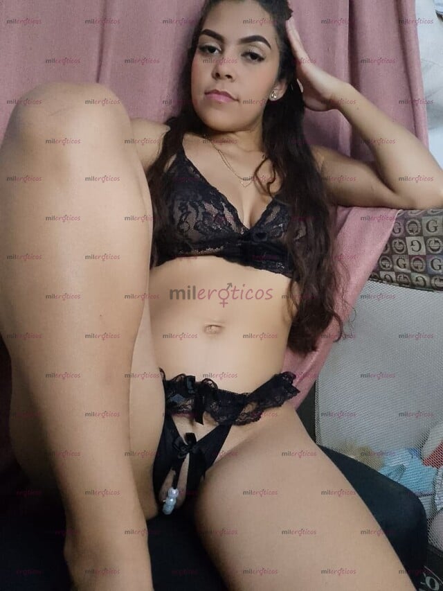 FOTOS DE TENGO 18 AÑOS SOY ATREVIDA MENTE ABIERTA Y ME GUSTA NARRAR MIS HISTORIAS TETONA