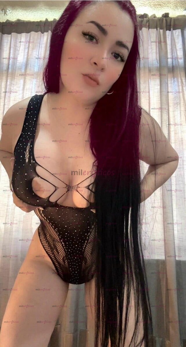 FOTOS DE COLOMBIANA SEXY CON LINDO CUERPO NATURAL Y CABELLO MUY SEXY RICA Y CALIENTE COJE
