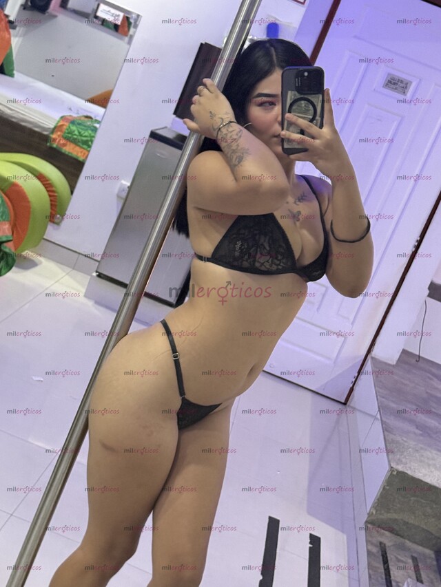 FOTOS DE HOLA AMOR SOY KIARA TU PERRITA EN LA CAMA, QUISIERA SACARTE TODA LA LECHITA