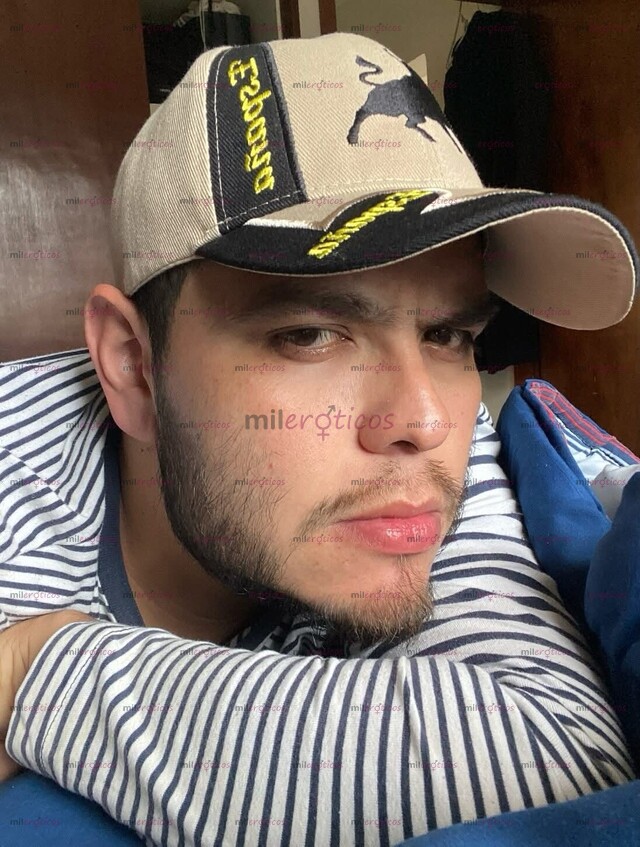 FOTOS DE ÚNICO DÍA EN EL PUERTO ACOMPAÑANTE UNIVERSITARIO SEXOSO.