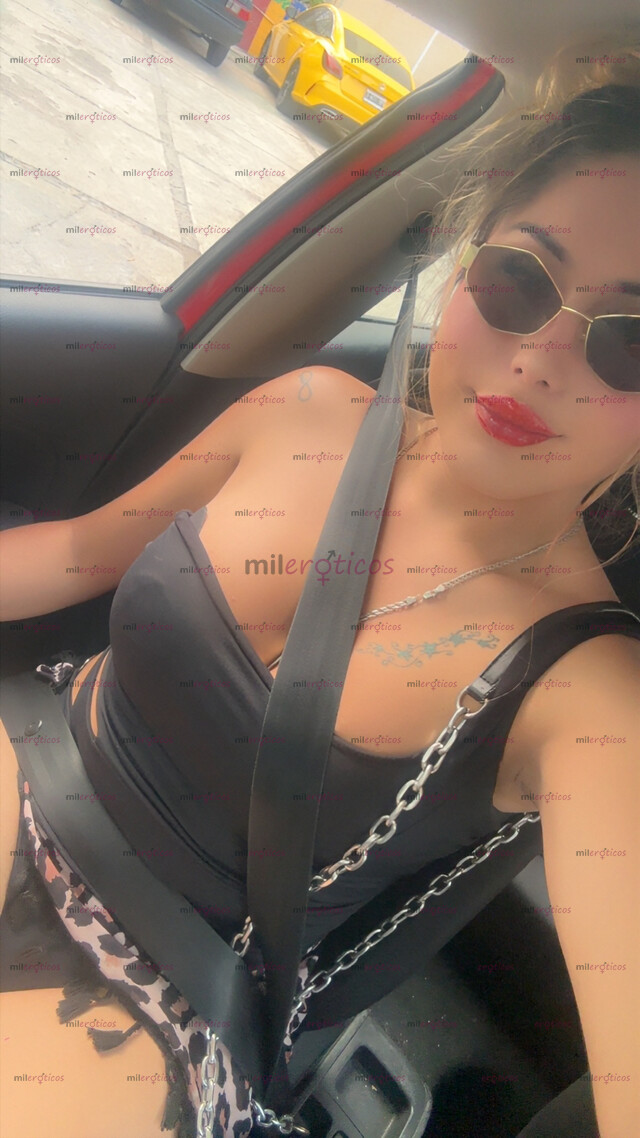 FOTOS DE ELEGANTE TRANS EXPERTA EN LA CAMA PARA COGER EL ROL QUE TÚ QUIERAS