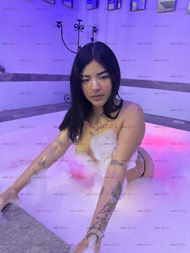 FOTOS DE HOLA AMOR SOY KIARA CON GANAS DE SATISFACER TUS FETICHES Y LAS GANAS QUE TENGAS