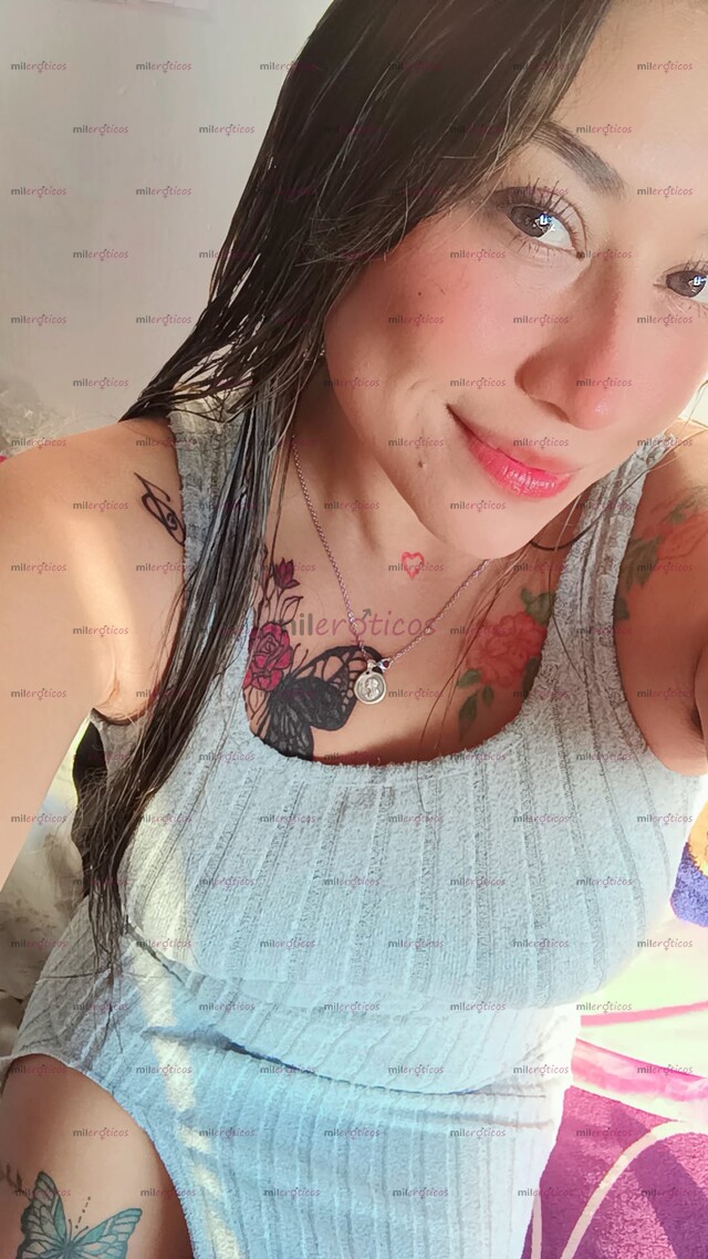 FOTOS DE CORAL UNA RICA JOVEN MORENA QUE LE GUSTA DIVERTIRSE