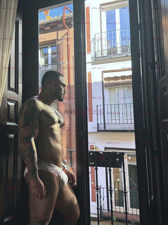 FOTOS DE MACHO TATUADO VERGON Y CULON NUEVO XL TENGO 3RO PARA TRIO.