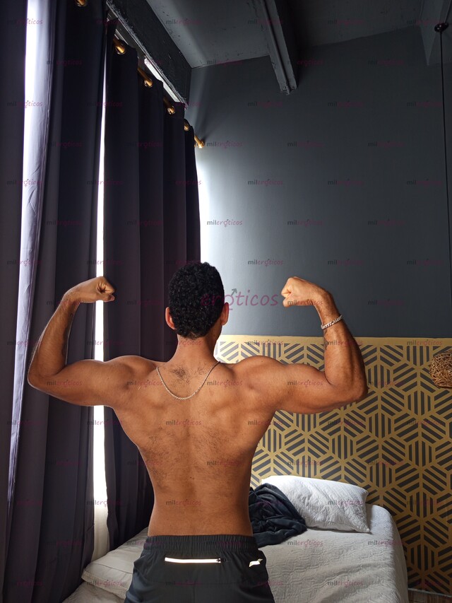 FOTOS DE MACHO PAISA MORENO ATLÉTICO VELLUDO OSO VIP