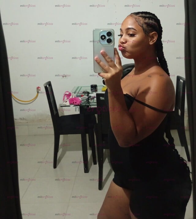 FOTOS DE HOLA SOY EMMA VEN Y DISFRUTA DE MI GRAN CULO Y MIS JUGOSAS TETAS