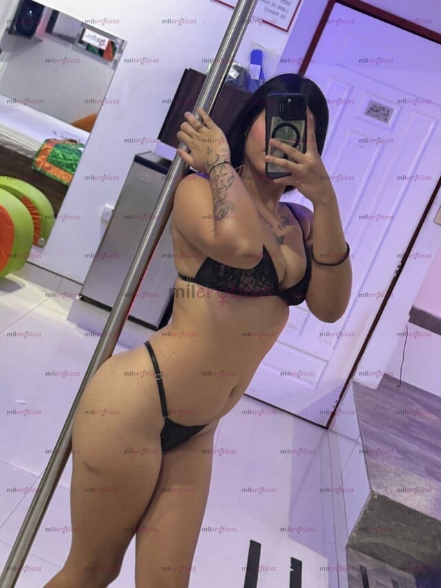 FOTOS DE HOLA AMOR SOY KIARA CON GANAS DE SATISFACER TUS FETICHES Y LAS GANAS QUE TENGAS