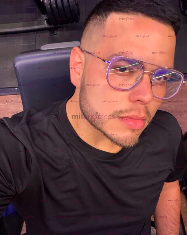 FOTOS DE VERGA DE MACHO MUY CALIENTE MORBOSO Y COGELON CON LUGAR