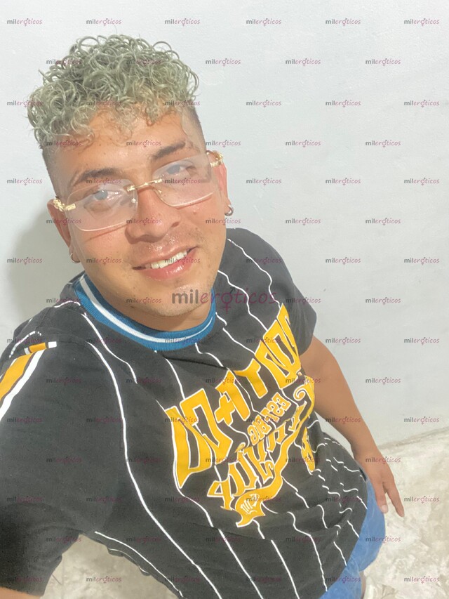 FOTOS DE CHICO DE PIEL BLANCA , CABELLO RUBIO CONTÁCTAME Y LA PASAREMOS RICO