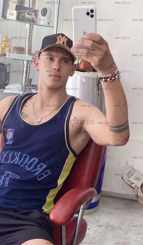 FOTOS DE YEISON DETONADOR DE CULOS GOLOSOS EXPERTO EN DAR GARROTE VERGA DURA LECHERA