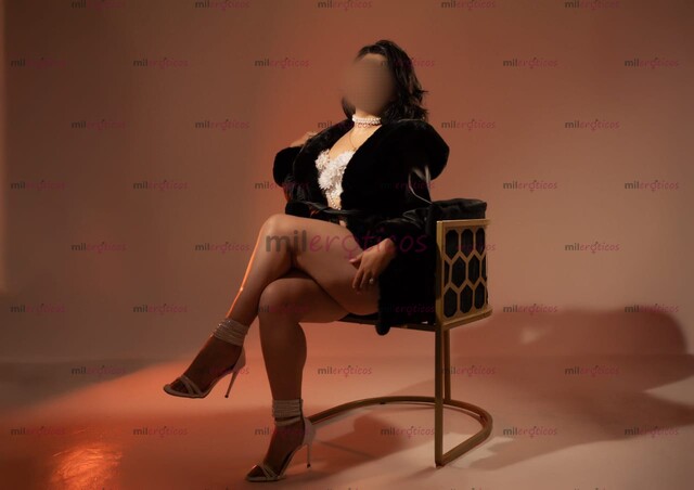 FOTOS DE MUJER ELEGANTE Y TRAVIESA CON TRASERO GRANDE