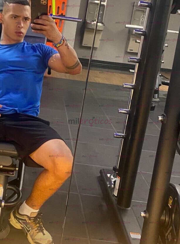 FOTOS DE YEISON DETONADOR DE CULOS GOLOSOS EXPERTO EN DAR GARROTE VERGA DURA LECHERA