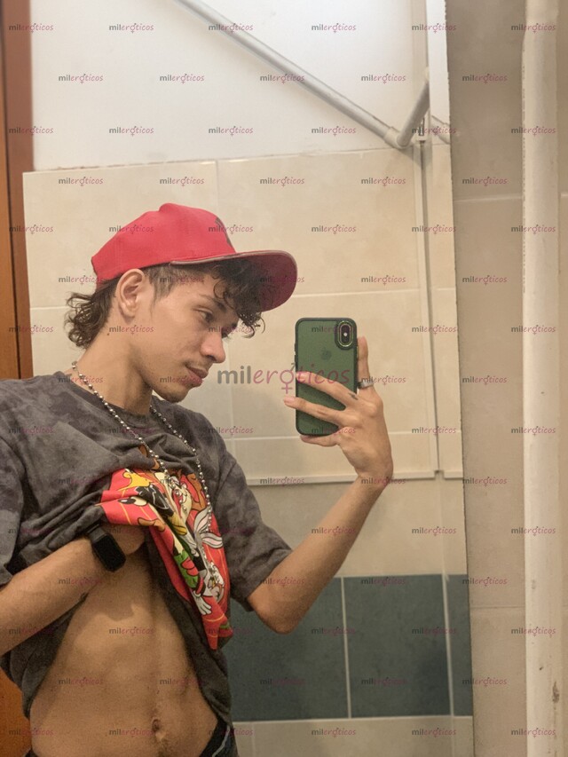 FOTOS DE JOVEN DELGADO VERSATIL PARA COMPLACERTE A TU GUSTO