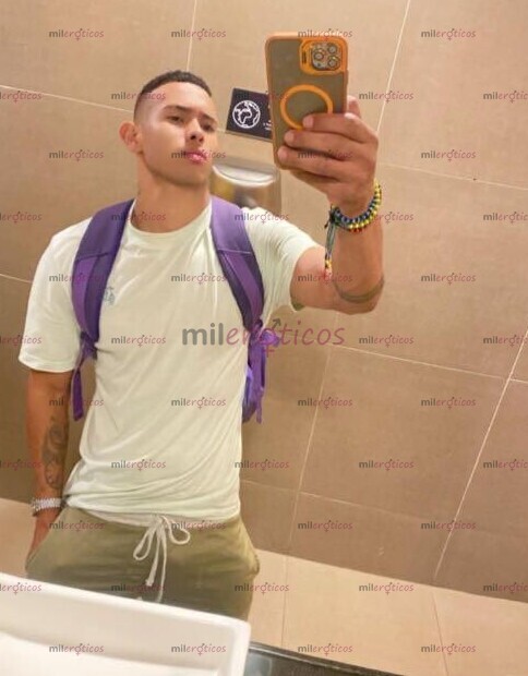 FOTOS DE YEISON DETONADOR DE CULOS GOLOSOS EXPERTO EN DAR GARROTE VERGA DURA LECHERA