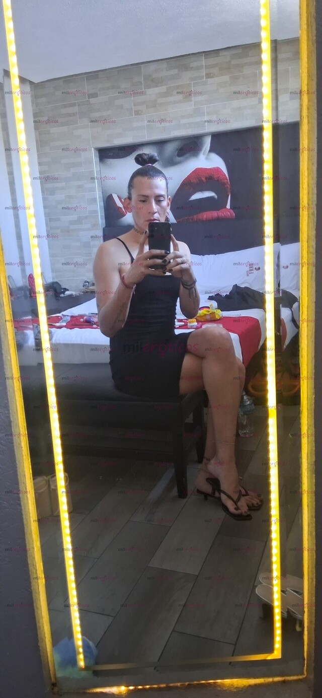 FOTOS DE DANIELA PRODAN, TV PASIVA. CALIENTE Y JUGUETONA.