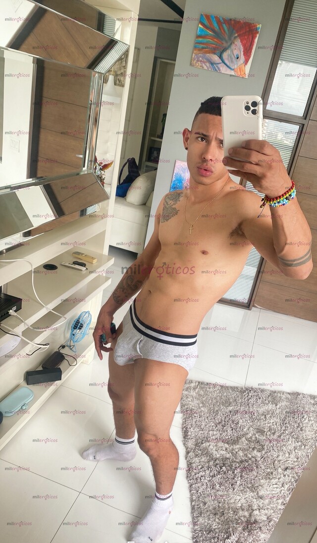 FOTOS DE YEISON DETONADOR DE CULOS GOLOSOS EXPERTO EN DAR GARROTE VERGA DURA LECHERA