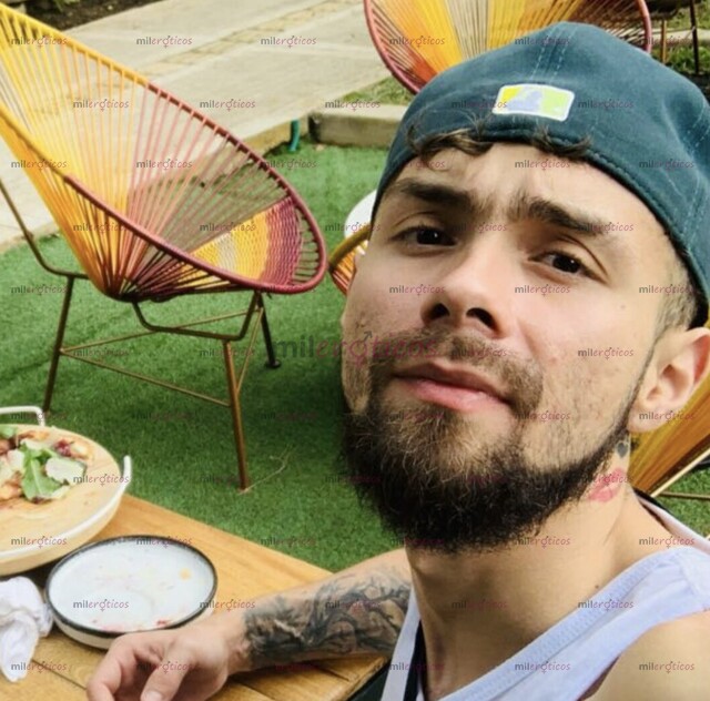 FOTOS DE HEY! SOY ARON PAISA VERGON ACTIVO 23 CM DOMINATE. ARRECHO Y CALIENTE