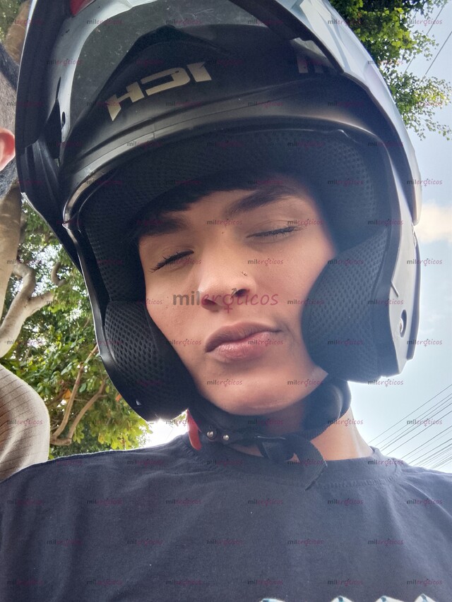 FOTOS DE JOVEN POLLITO, DISPONIBLE PARA COMPLACER TUS NECESIDADES SEXUALES!