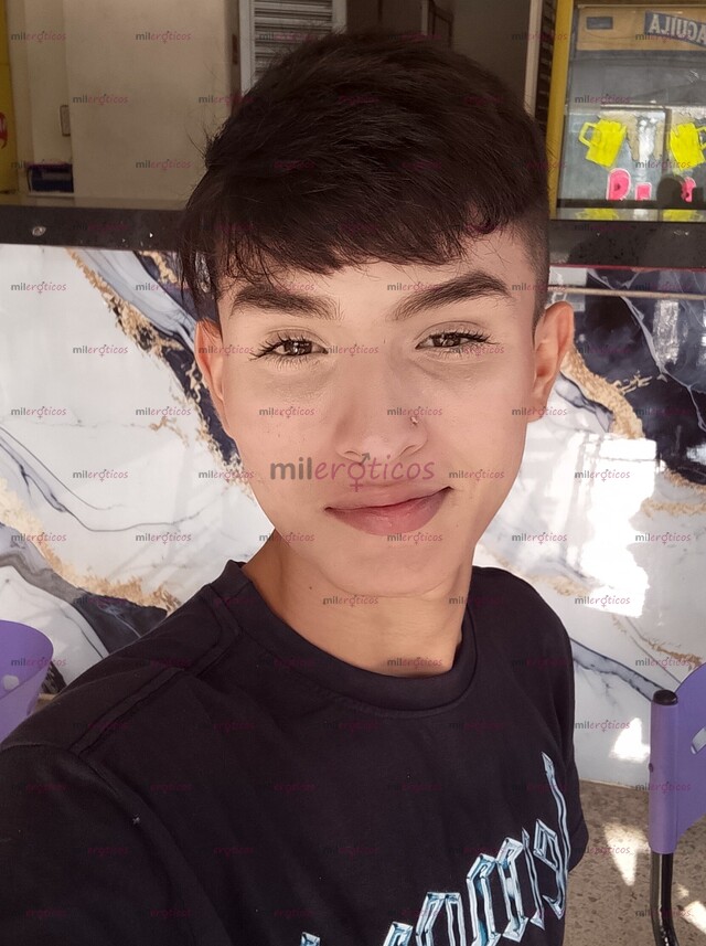 FOTOS DE JOVEN POLLITO, DISPONIBLE PARA COMPLACER TUS NECESIDADES SEXUALES!