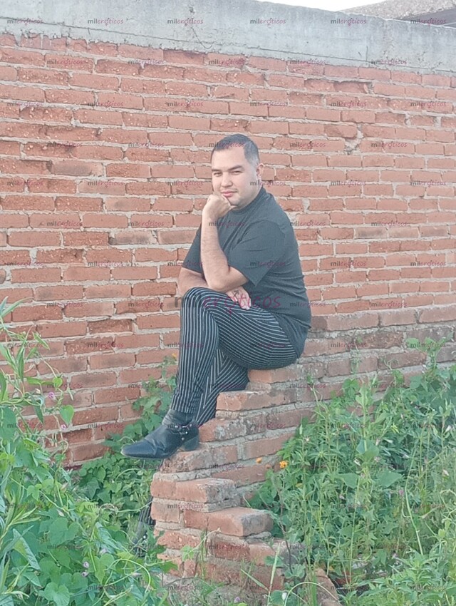FOTOS DE CALIENTE, COMPLACIENTE Y AGUANTADOR PARA CUMPLIR TUS FANTASÍAS