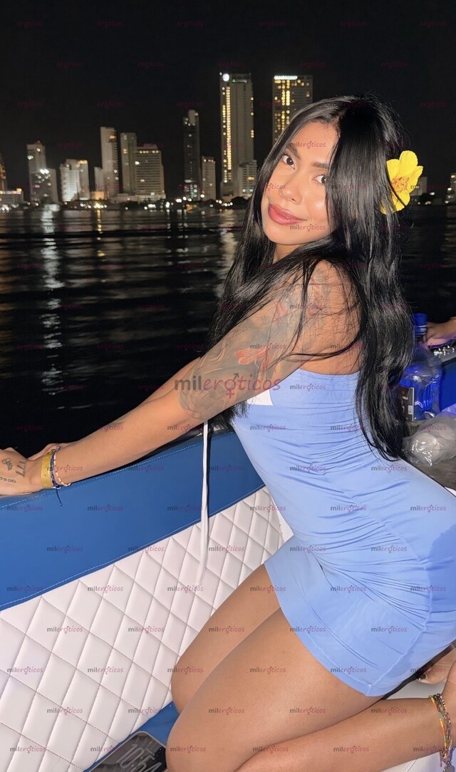 FOTOS DE LLEGO LA SEXY Y HERMOSA EMI 23 AÑOS JOVENCITA