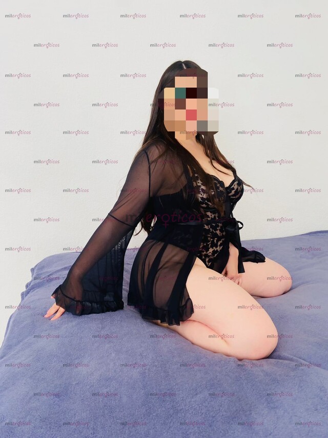 FOTOS DE CAMILA CHICA CURVY MUY SENSUAL SEDUCTORA