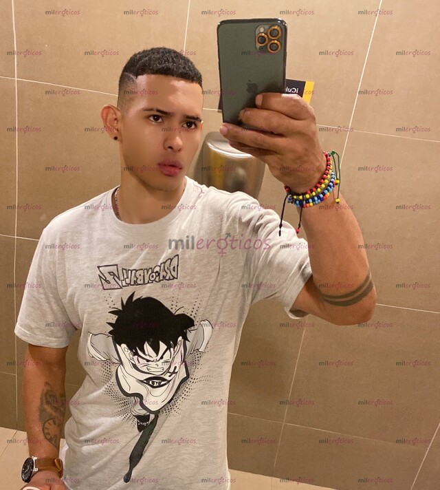 FOTOS DE YEISON DETONADOR DE CULOS GOLOSOS EXPERTO EN DAR GARROTE VERGA DURA LECHERA