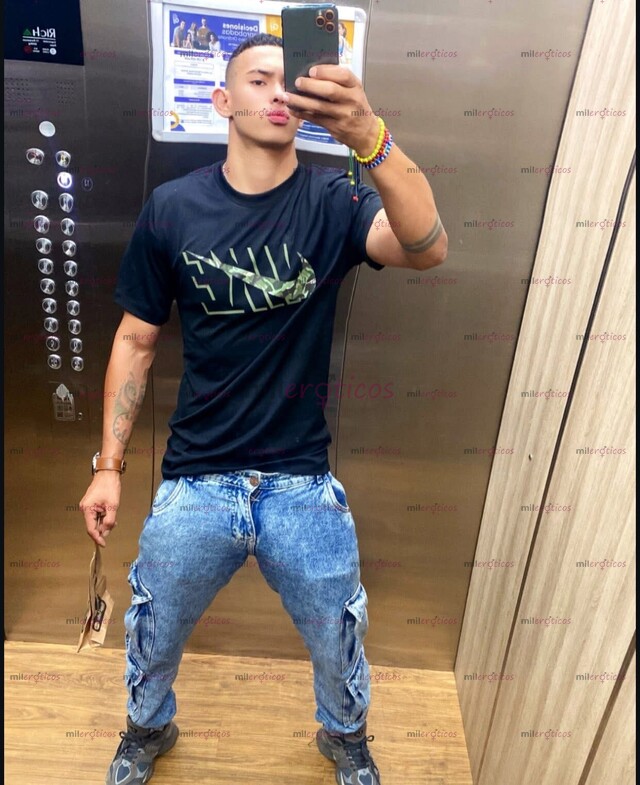 FOTOS DE YEISON DETONADOR DE CULOS GOLOSOS EXPERTO EN DAR GARROTE VERGA DURA LECHERA