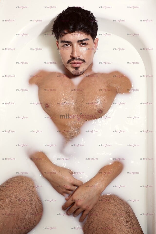 FOTOS DE EXCLUSIVO! VERGÓN GRUESO MUSCULOSO DISPONIBLE