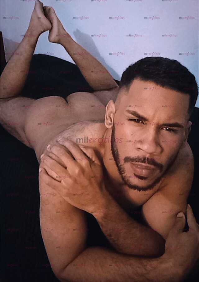 FOTOS DE PASIVO MASCULINO CON CULO GRANDE, AGUJERO QUE APRIETA FUERTE Y GARGANTA PROFUNDA