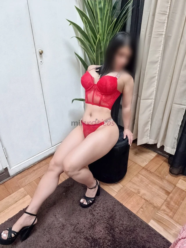 Hola amor te invito a dejarte llevar por una experiencia unica donde el deseo la piel y el cuerpo lo son todo en un espacio privado y discreto encontr...