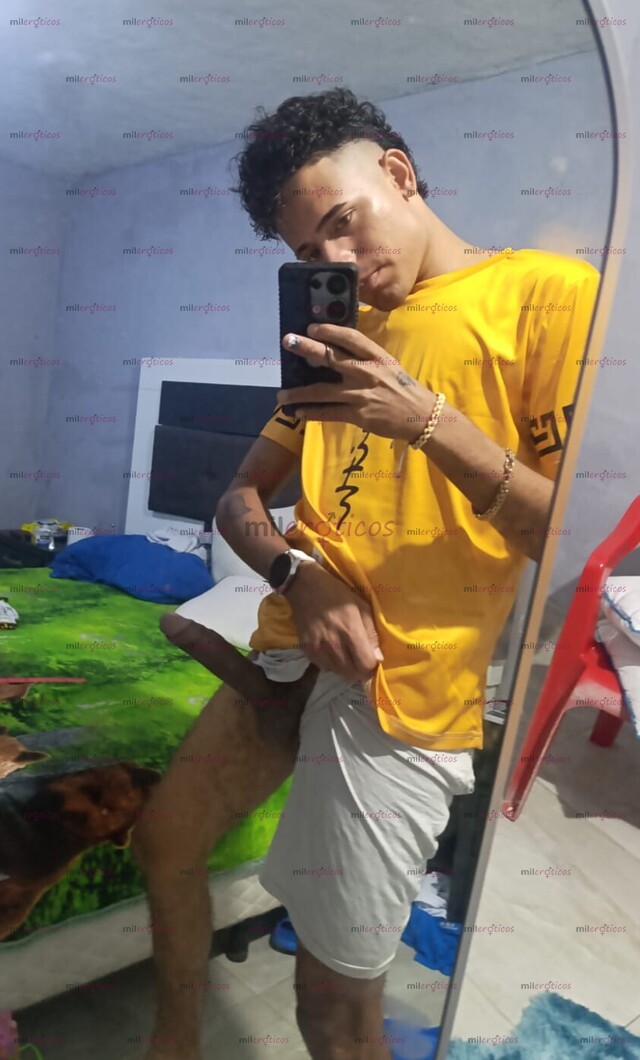 FOTOS DE VENEZOLANO BISEXUAL ACTIVO 24CM GRANDE Y GRUESA PLACER PARA TI Y PARA ELLA .