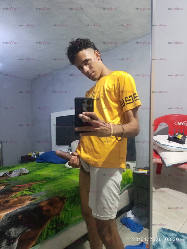 FOTOS DE VENEZOLANO BISEXUAL ACTIVO 24CM GRANDE Y GRUESA PLACER PARA TI Y PARA ELLA .