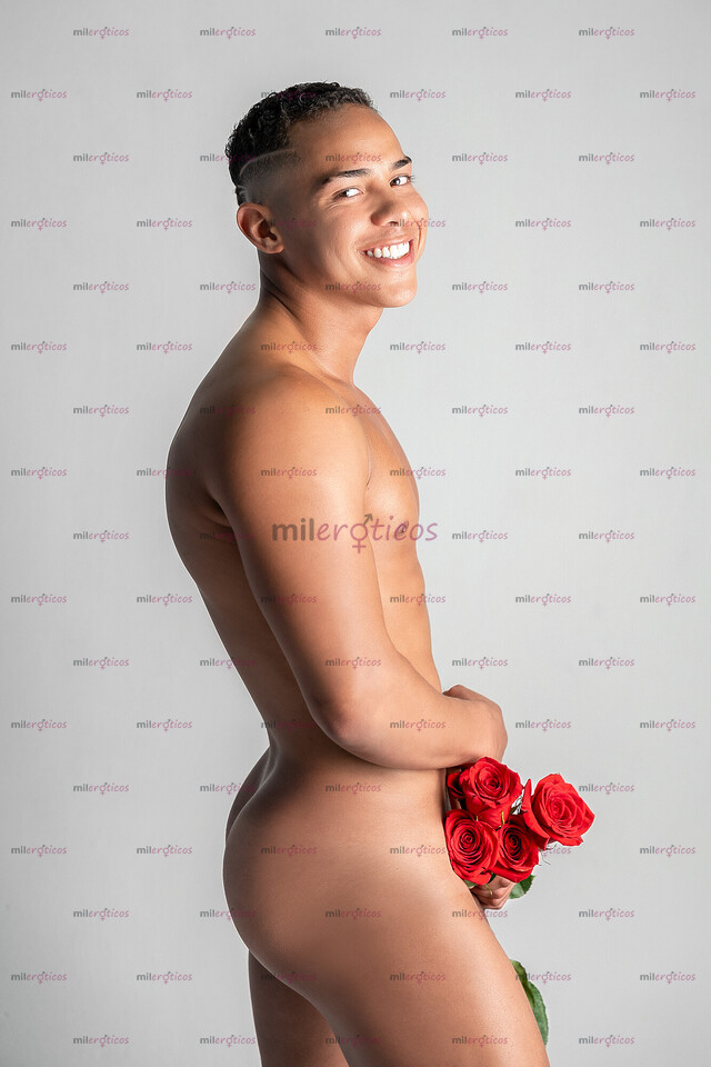 FOTOS DE MODELIA HECTOR DIAZ ACTIVO, MODELO MASAJISTA VERGON