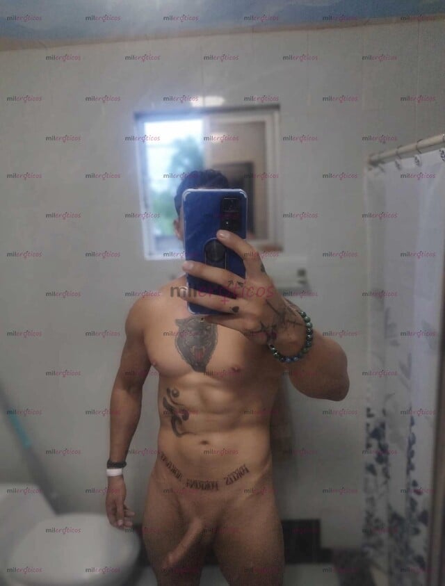 FOTOS DE ALTO MAMADO SEXY DOMINANTE CON UNA VERGOTA